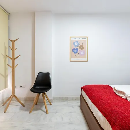 Wintowinrentals Quiet Apartment, Good Location, Free Parking * Malaga
