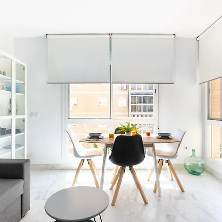 Wintowinrentals Quiet Apartment, Good Location, Free Parking Apartamento