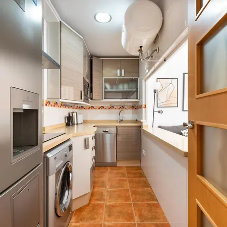 Wintowinrentals Quiet Apartment, Good Location, Free Parking